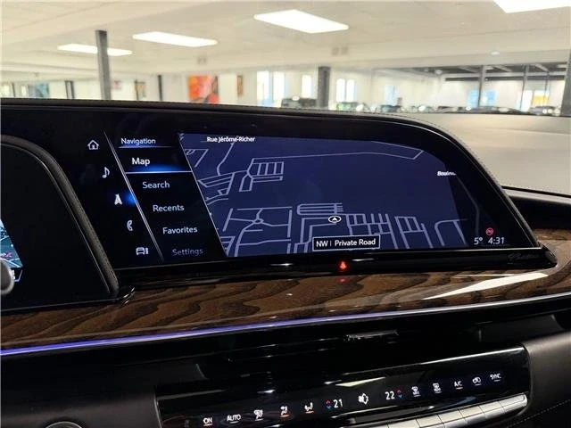 2022 Cadillac Escalade 5th Gen - Image 15 of 15