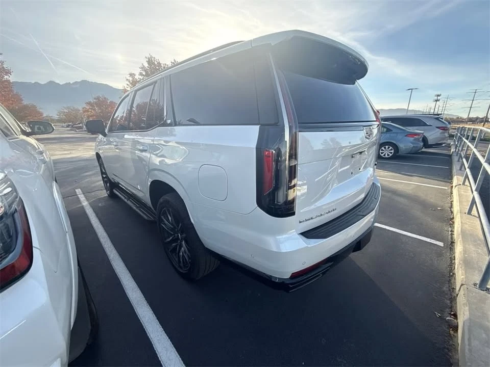2022 Cadillac Escalade 5th Gen - Image 3 of 5