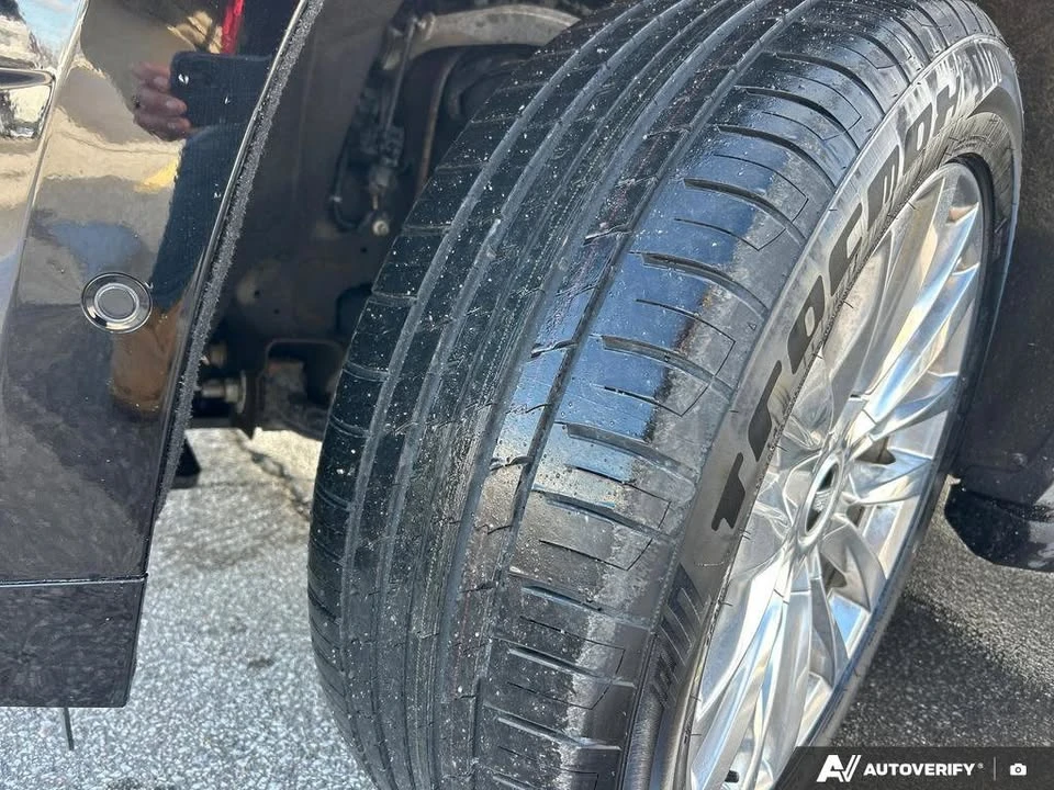 2022 Cadillac Escalade 5th Gen - Image 10 of 20
