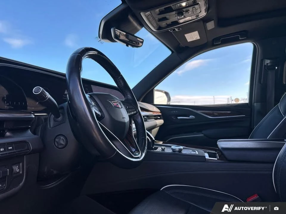 2022 Cadillac Escalade 5th Gen - Image 16 of 20