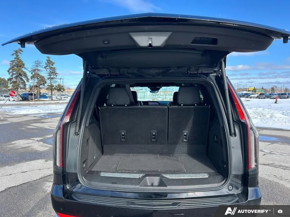 2022 Cadillac Escalade 5th Gen - Image 15 of 20