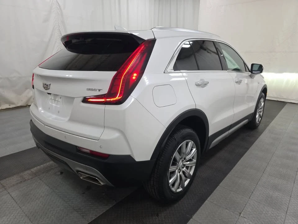 2022 Cadillac XT4 - Image 4 of 16