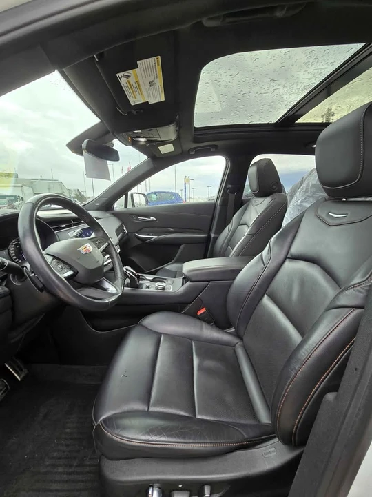 2022 Cadillac XT4 - Image 3 of 14