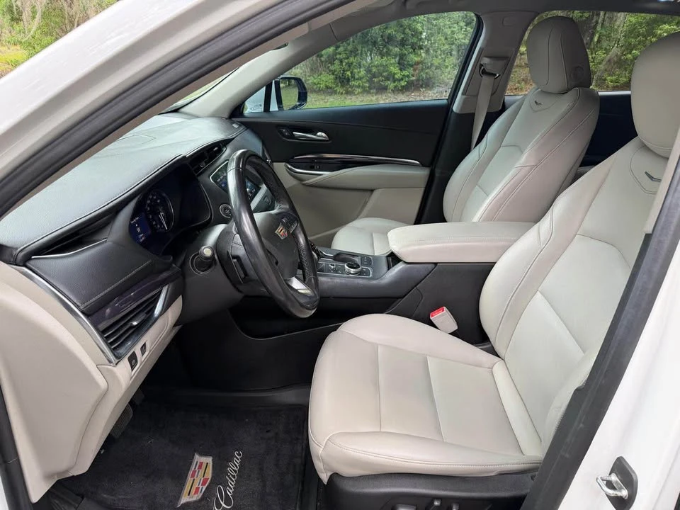 2022 Cadillac XT4 - Image 10 of 17
