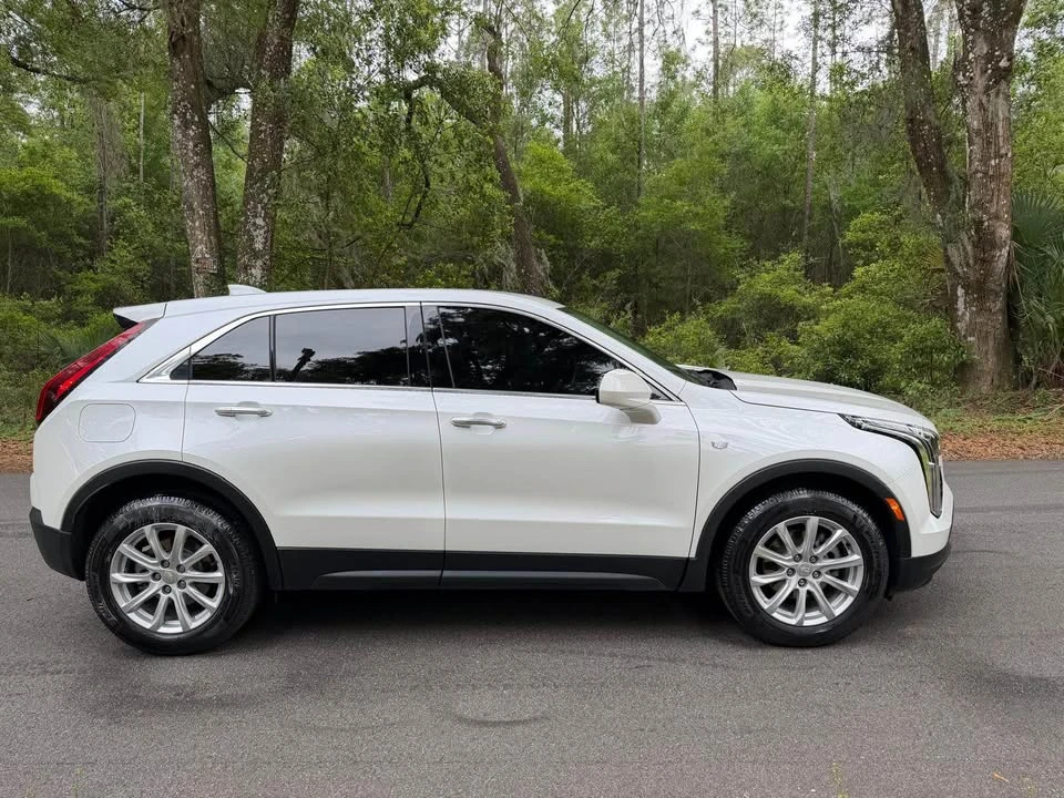 2022 Cadillac XT4 - Image 3 of 17