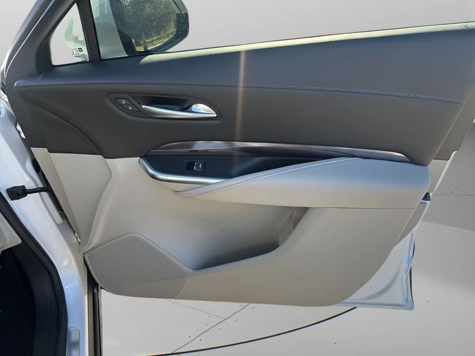2022 Cadillac XT4 - Image 11 of 20