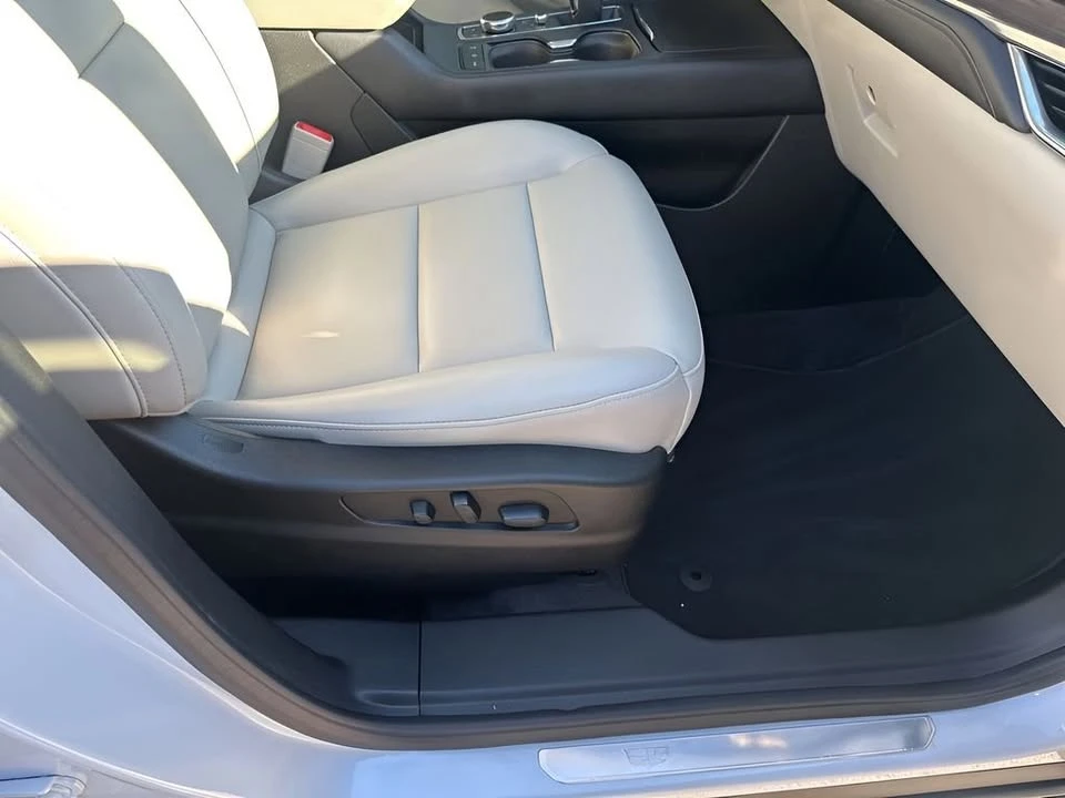 2022 Cadillac XT4 - Image 14 of 20