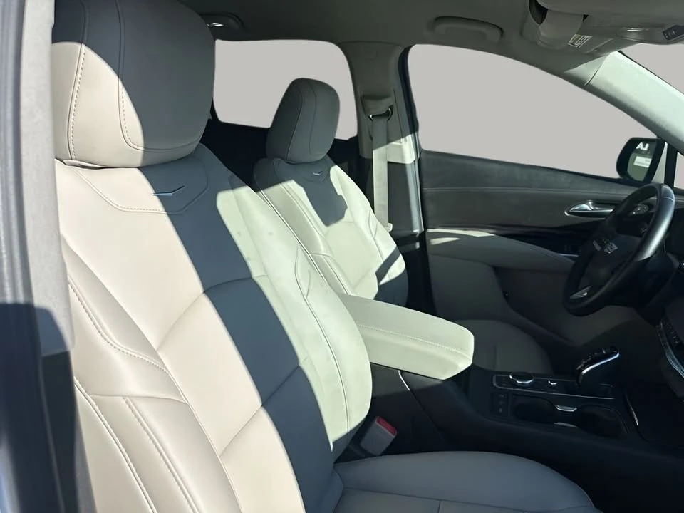 2022 Cadillac XT4 - Image 13 of 20