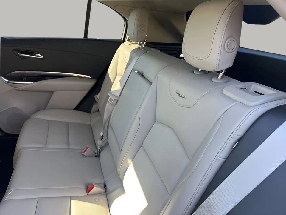 2022 Cadillac XT4 - Image 16 of 20