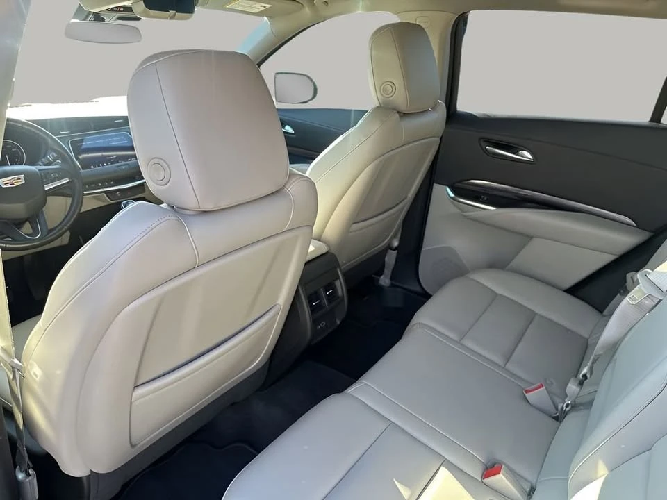 2022 Cadillac XT4 - Image 17 of 20
