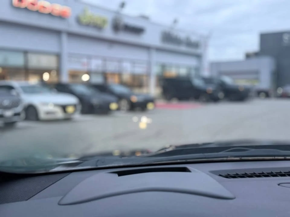 2022 Cadillac XT4 - Image 13 of 17