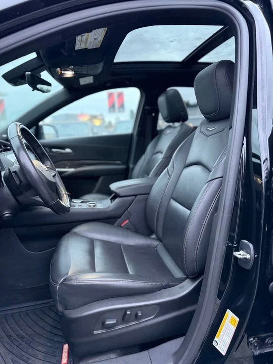 2022 Cadillac XT4 - Image 9 of 17