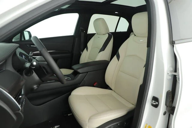 2022 Cadillac XT4 - Image 5 of 17