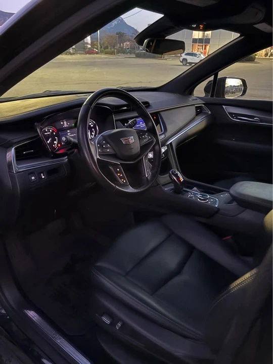 2022 Cadillac XT5 - Image 4 of 14