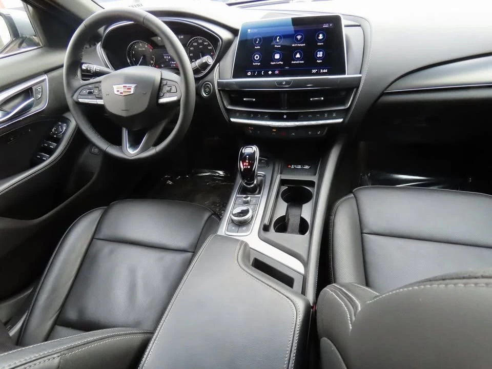 2022 Cadillac XT5 - Image 16 of 20