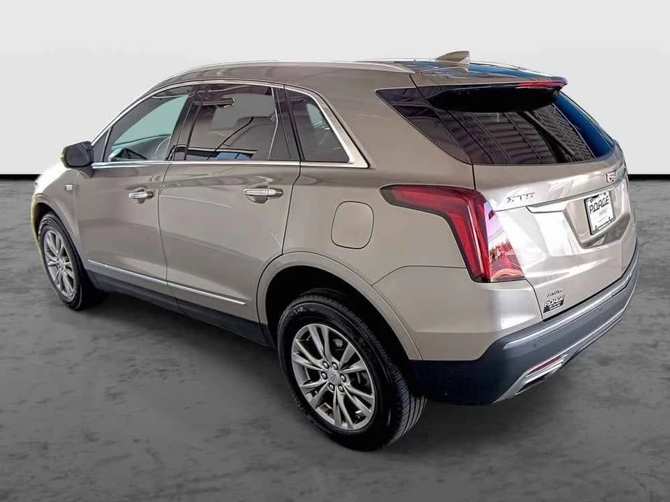 2022 Cadillac XT5 - Image 2 of 18