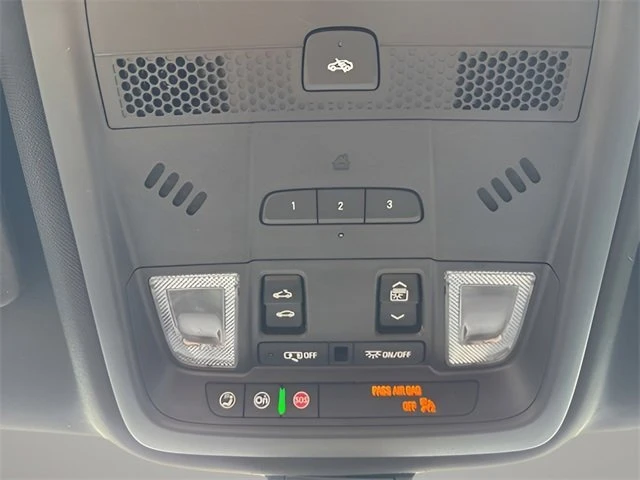 2022 Cadillac XT5 - Image 13 of 20