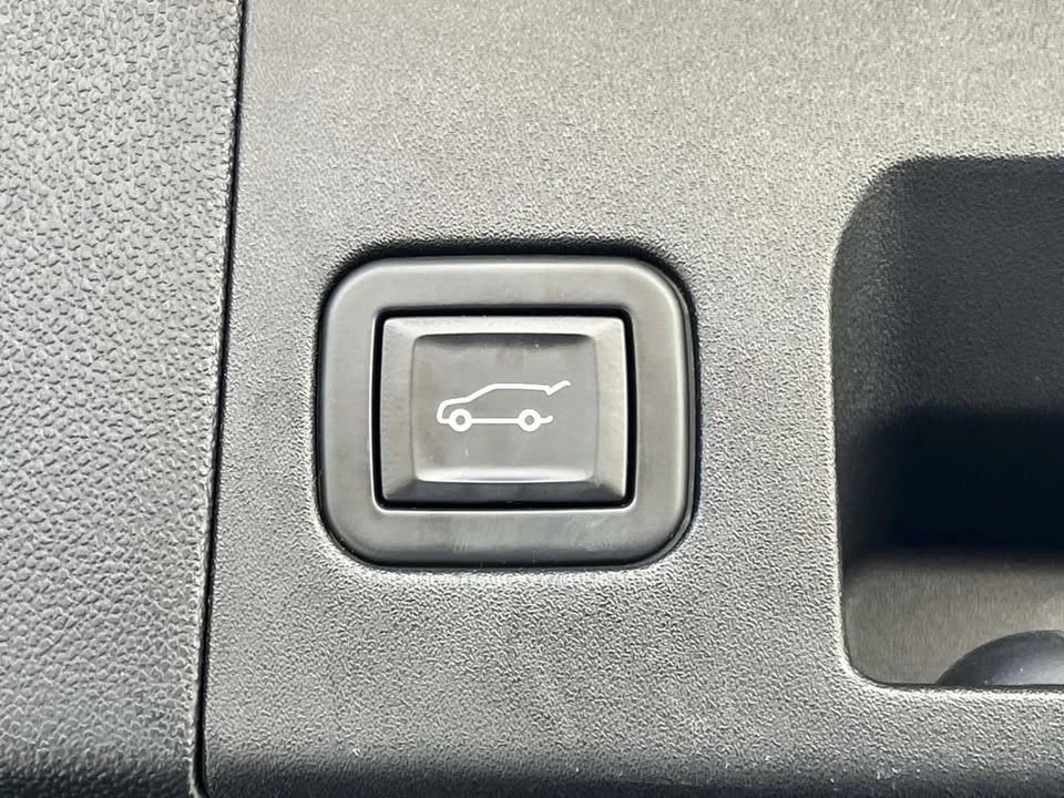 2022 Cadillac XT5 - Image 12 of 20