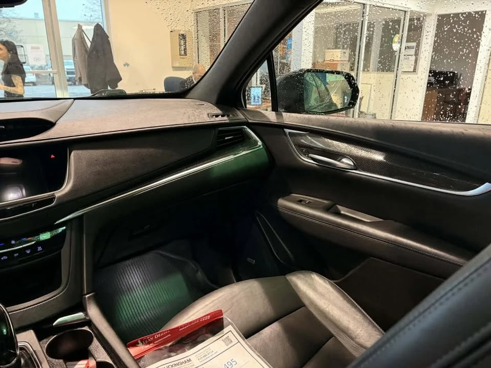 2022 Cadillac XT5 - Image 18 of 20