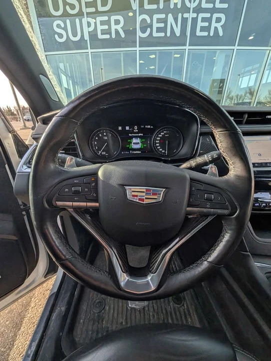 2022 Cadillac XT6 - Image 7 of 8