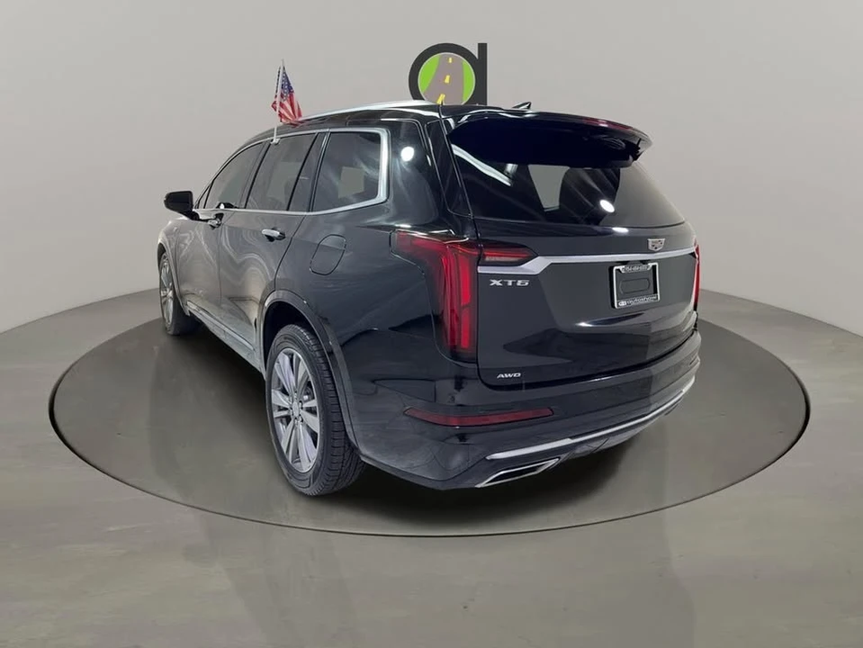 2022 Cadillac XT6 - Image 4 of 17
