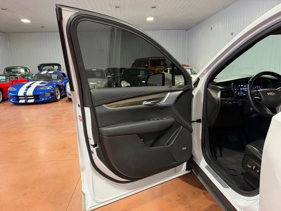 2022 Cadillac XT6 - Image 16 of 20