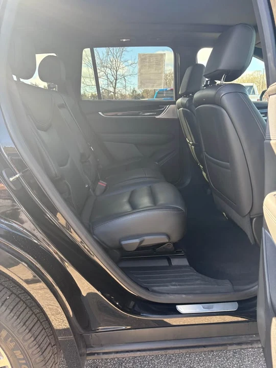 2022 Cadillac XT6 - Image 3 of 6