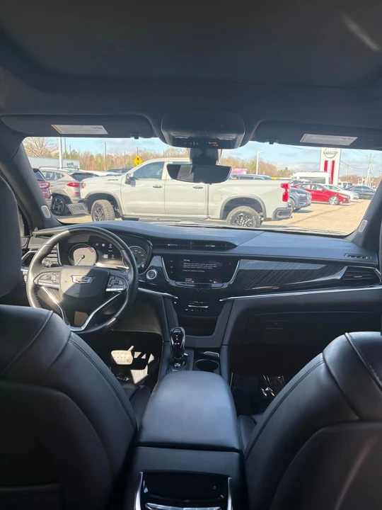 2022 Cadillac XT6 - Image 4 of 6