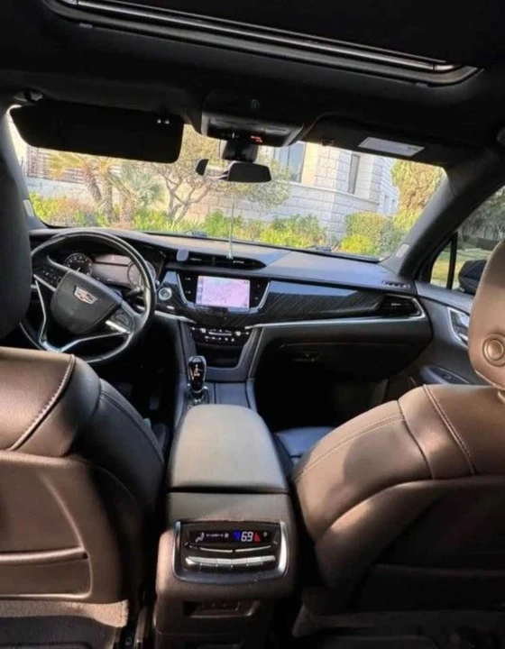 2022 Cadillac XT6 - Image 3 of 6