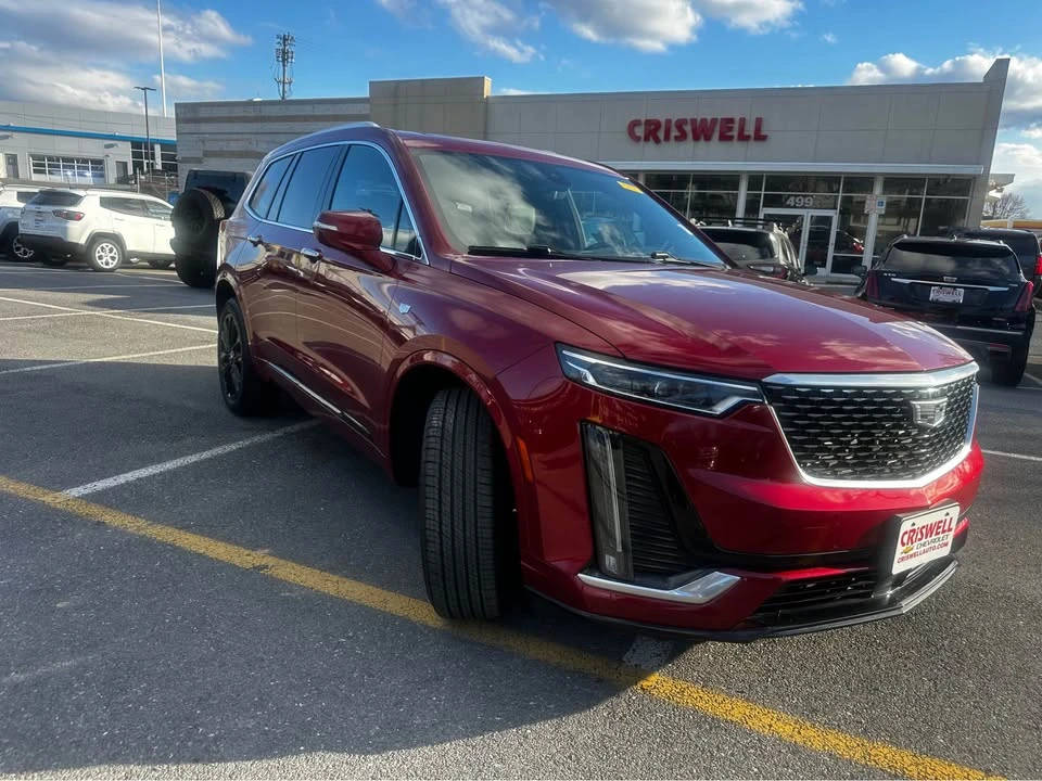 2022 Cadillac XT6 - Image 2 of 11