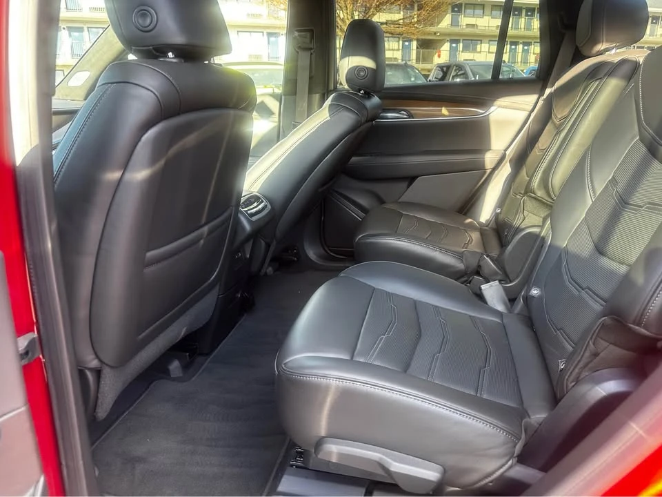 2022 Cadillac XT6 - Image 9 of 11