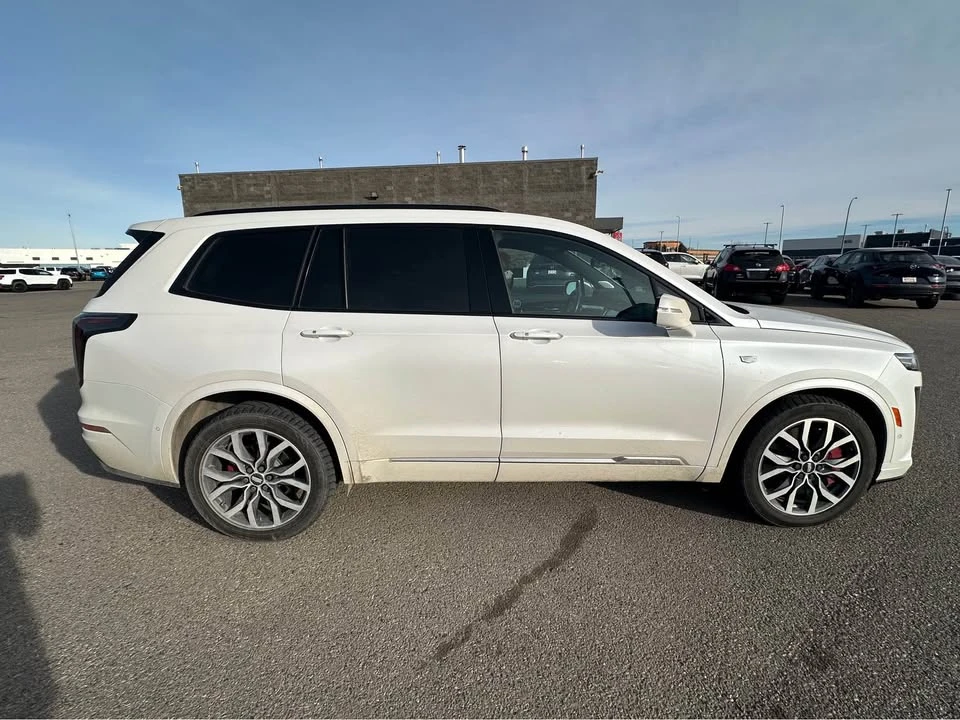 2022 Cadillac XT6 - Image 4 of 14