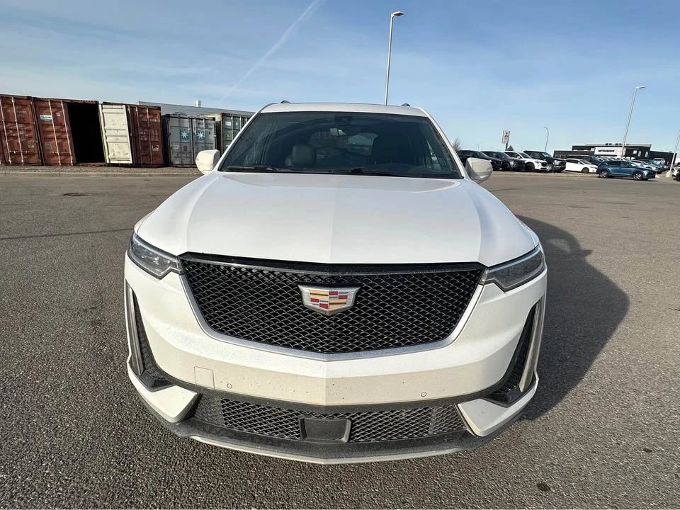 2022 Cadillac XT6 - Image 2 of 14