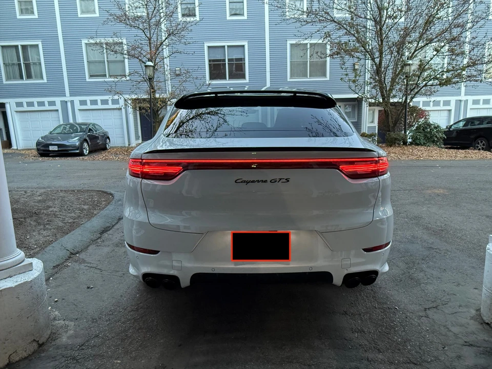 2022 Porsche 9Y0/9Y3 Cayenne GTS - Image 4 of 26