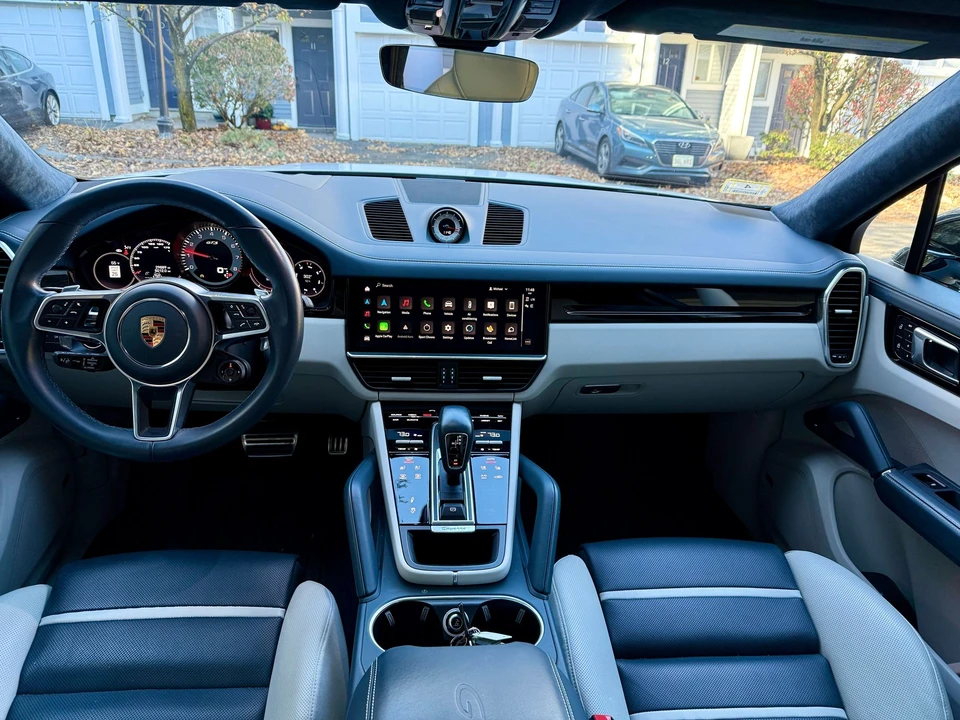 2022 Porsche 9Y0/9Y3 Cayenne GTS - Image 5 of 26