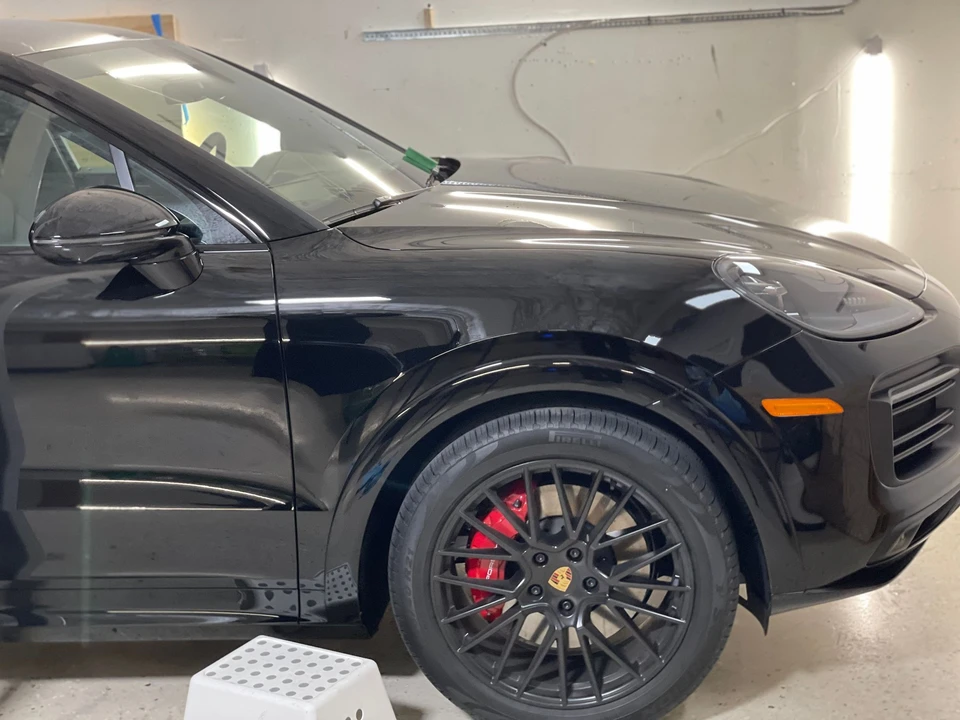2022 Porsche 9Y0/9Y3 Cayenne GTS - Image 2 of 6