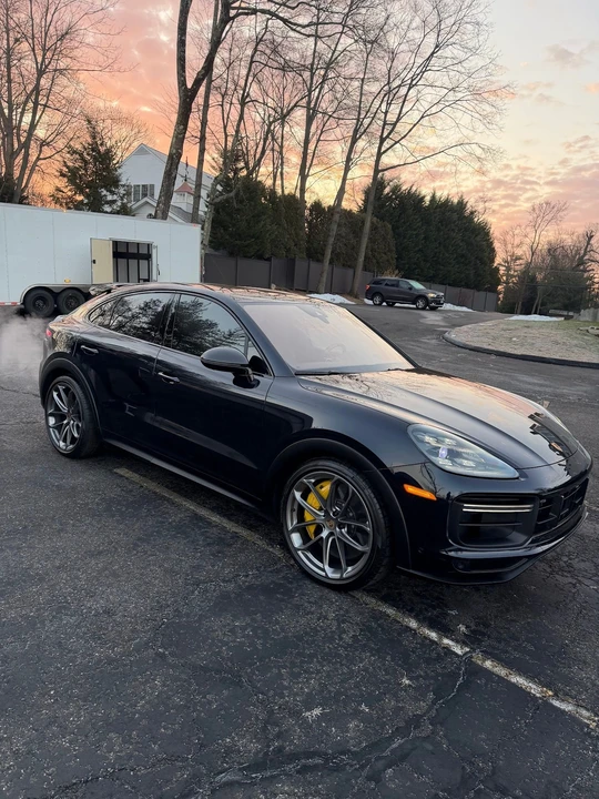 2022 Porsche 9Y0/9Y3 Cayenne Turbo GT - Image 3 of 4