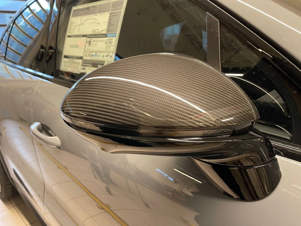 2022 Porsche 9Y0/9Y3 Cayenne Turbo GT - Image 8 of 9