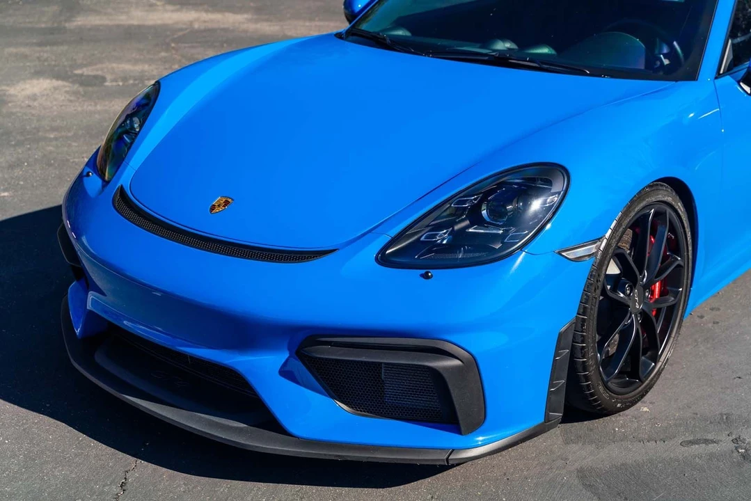 2022 Porsche 718 Cayman GT4 - Image 4 of 31