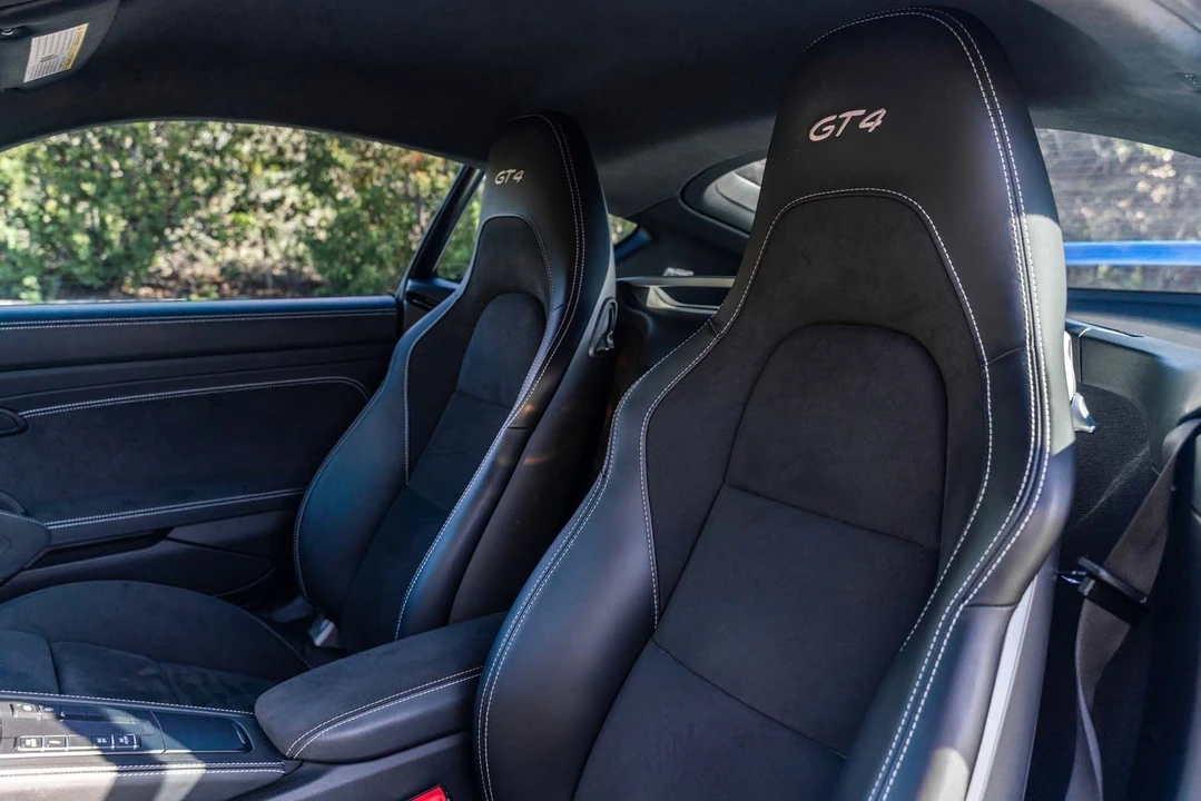 2022 Porsche 718 Cayman GT4 - Image 14 of 31