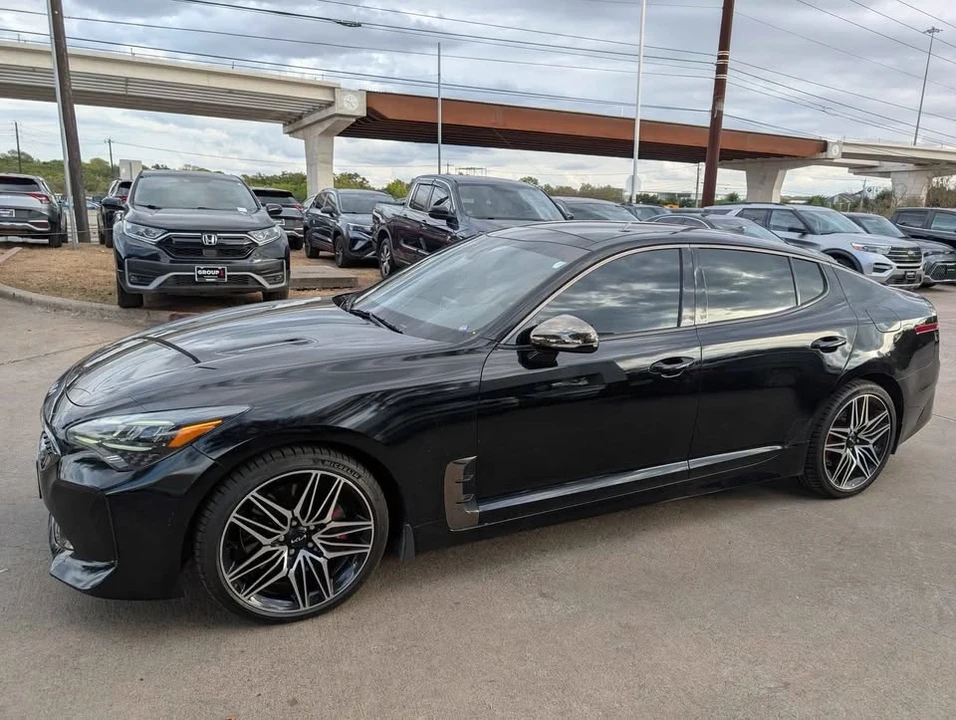 2022 Kia Stinger GT - Image 2 of 8