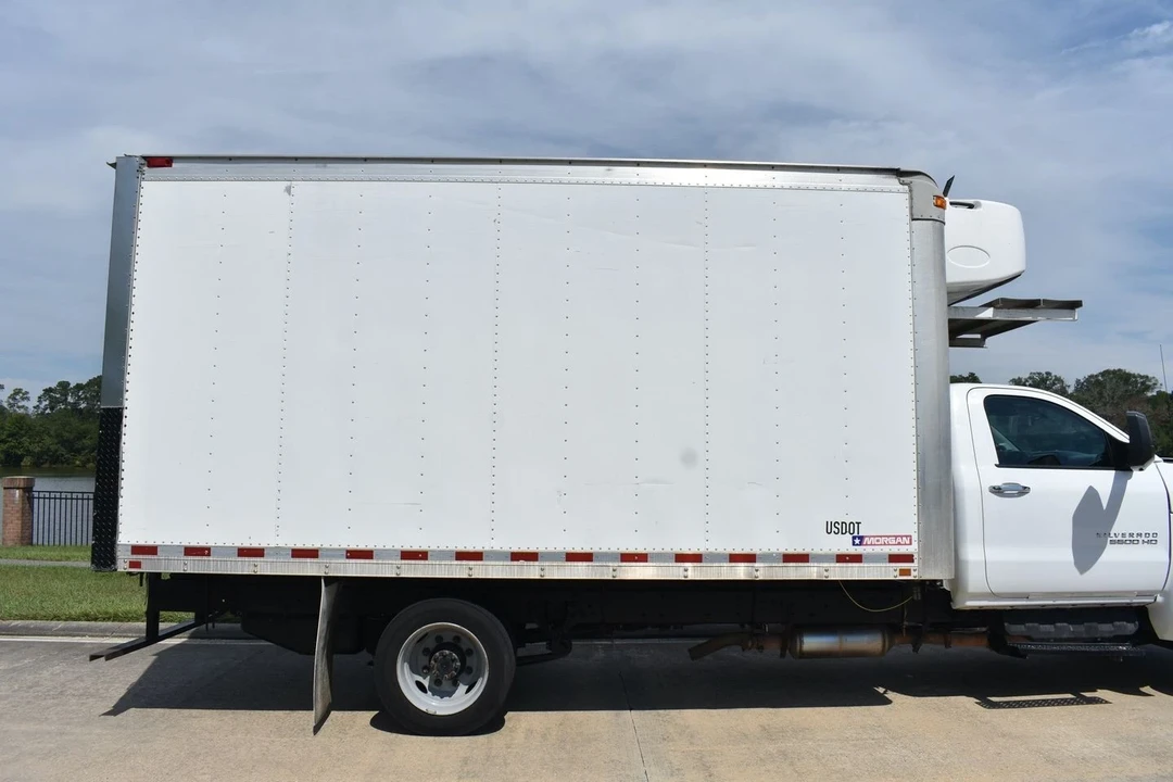 2022 Chevrolet Silverado Heavy Duty 4th Gen - Image 4 of 21
