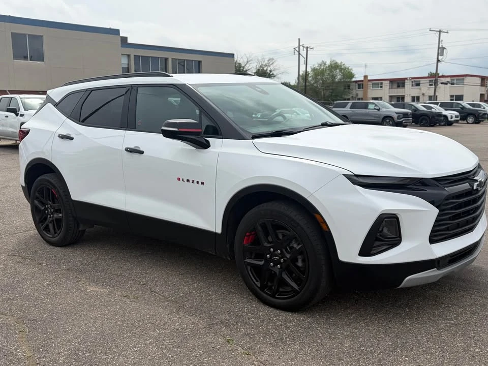 2022 Chevrolet Blazer - Image 2 of 9