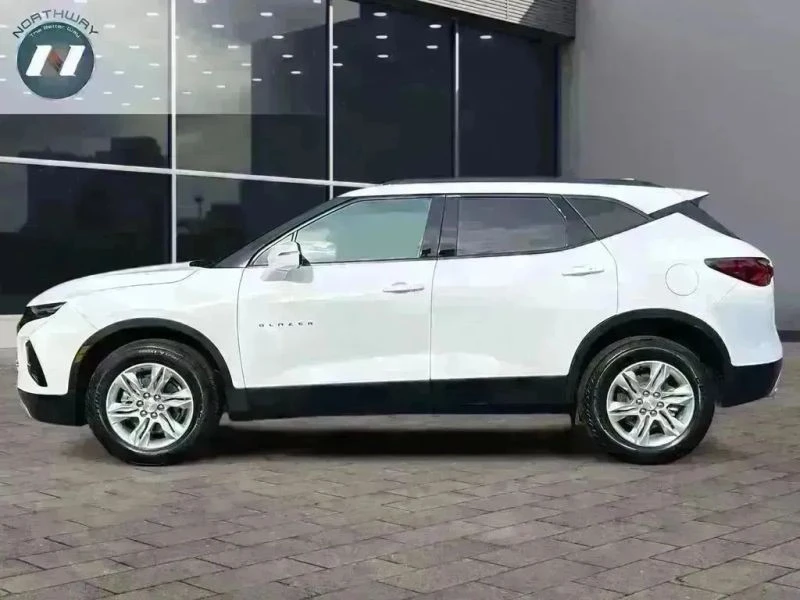 2022 Chevrolet Blazer - Image 2 of 12