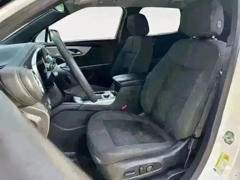 2022 Chevrolet Blazer - Image 9 of 12