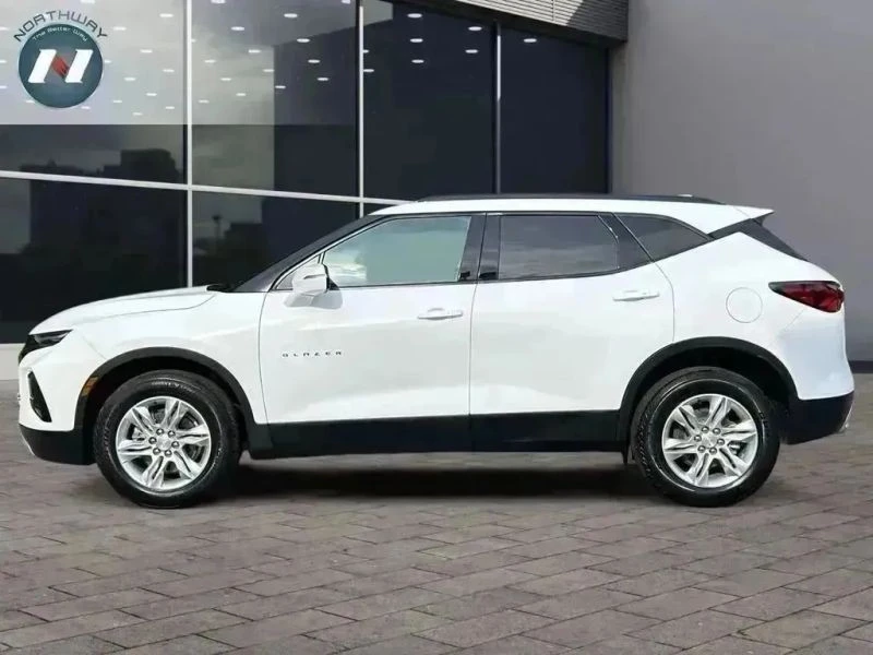 2022 Chevrolet Blazer - Image 2 of 12