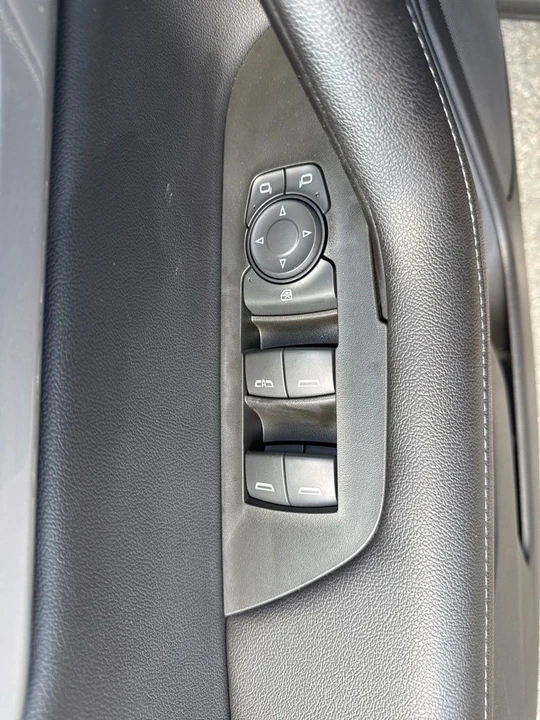 2022 Chevrolet Blazer - Image 26 of 31