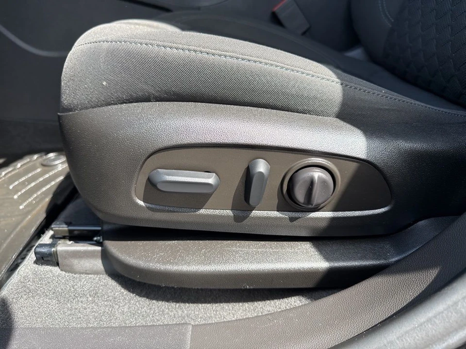 2022 Chevrolet Blazer - Image 10 of 31