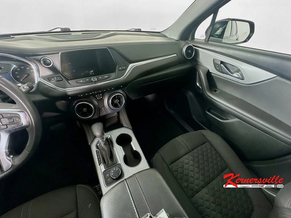 2022 Chevrolet Blazer - Image 11 of 21