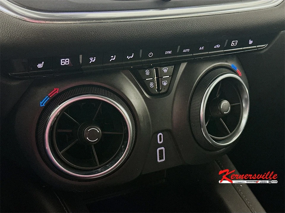 2022 Chevrolet Blazer - Image 18 of 21